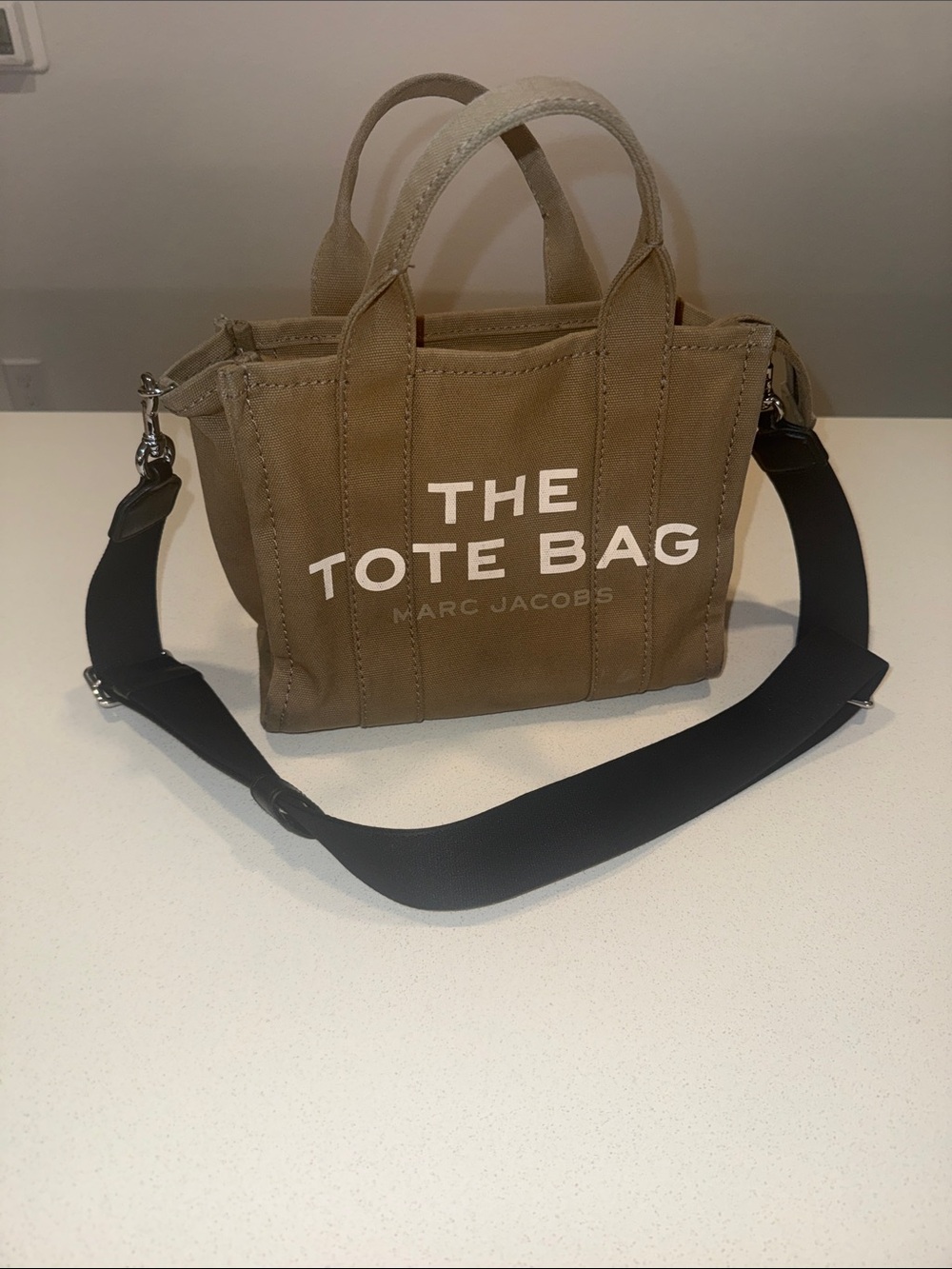 Marc Jacobs Olive Green Mini Tote Bag with Logo Print - Picture 2 of 7